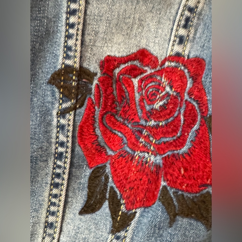 LuLaRoe Jaxon Rose Embroidered Stretch Denim Jean Jacket - Picture 2 of 9